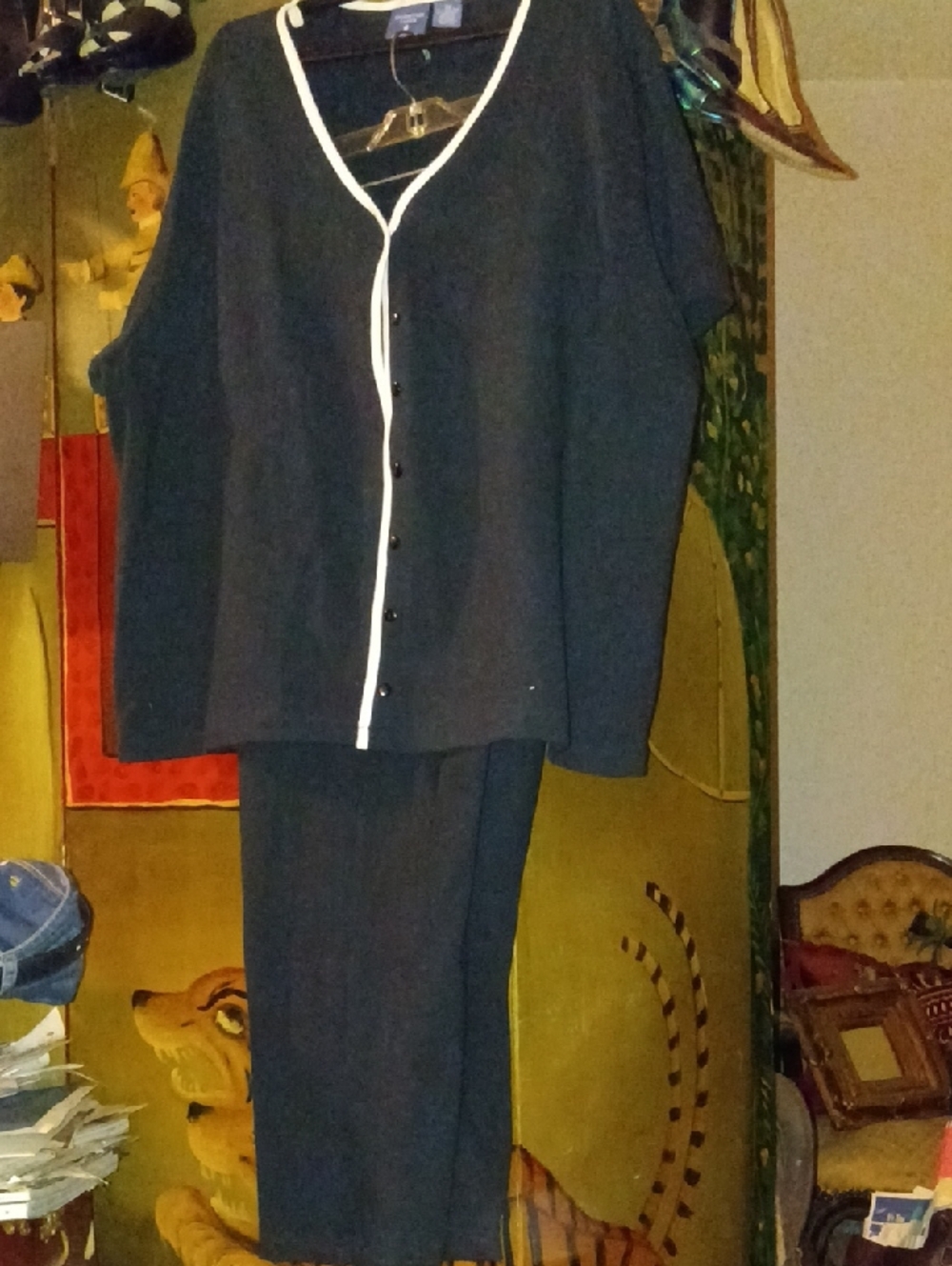 Mountain Lake Casuals Dark Black Top with White Trim & Black Pants